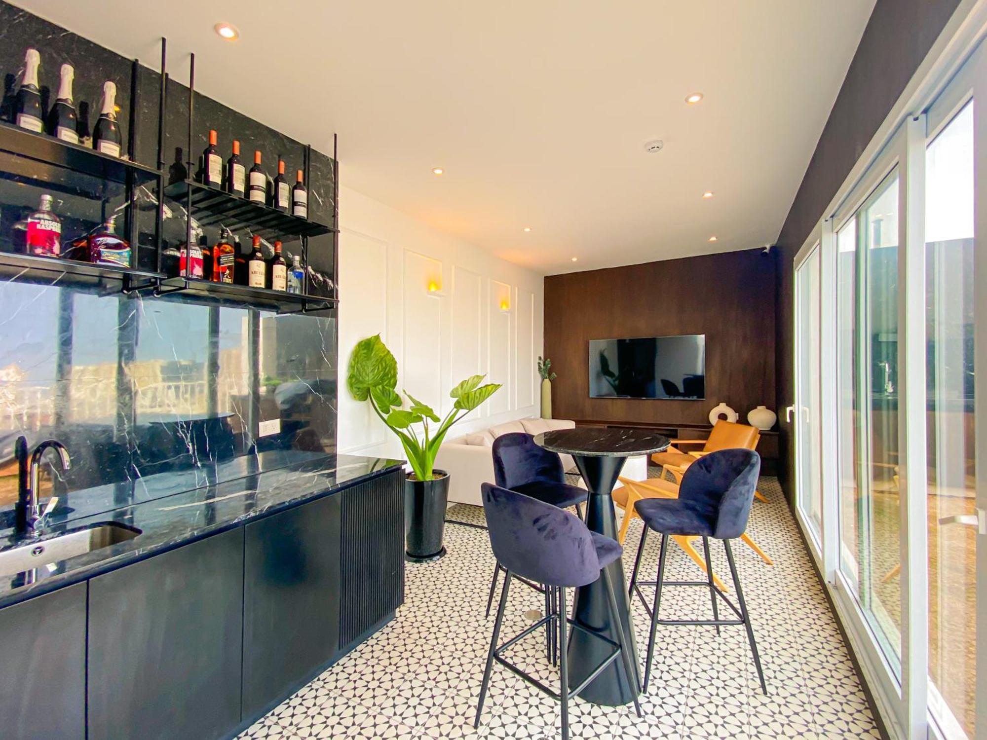Designer - Downtown Miraflores W/parking! *