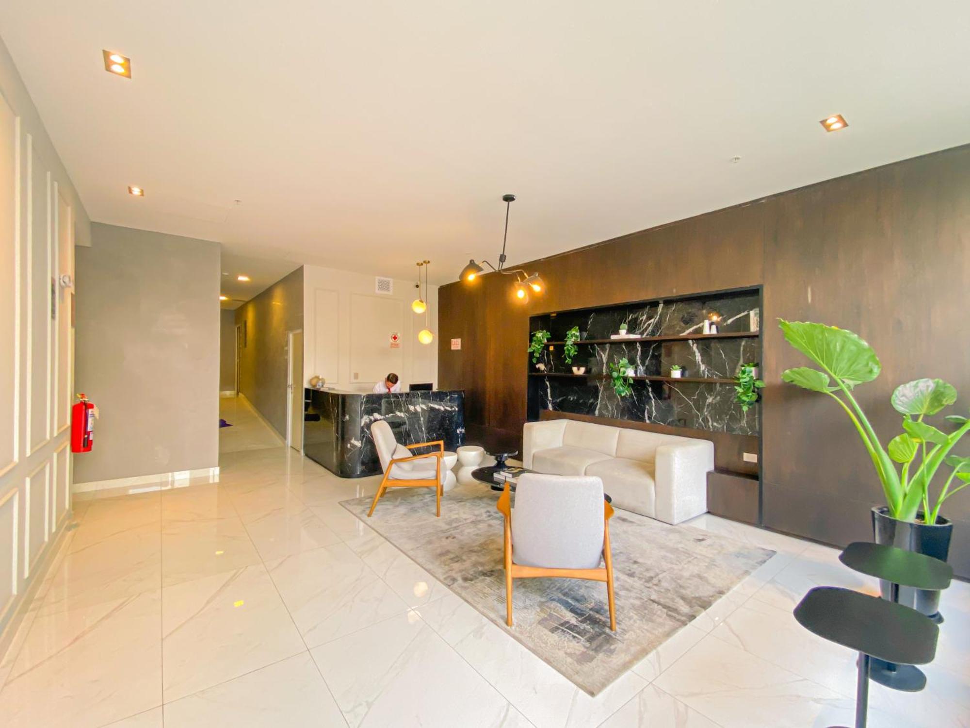 Designer - Downtown Miraflores W/parking! Apartamento Lima