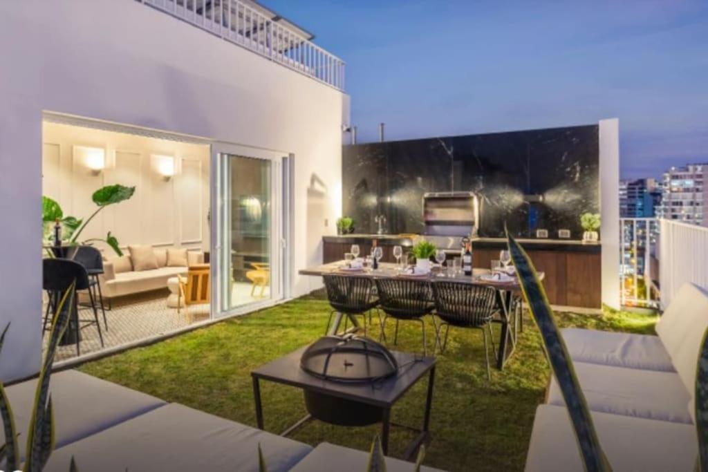 Designer - Downtown Miraflores W/parking!